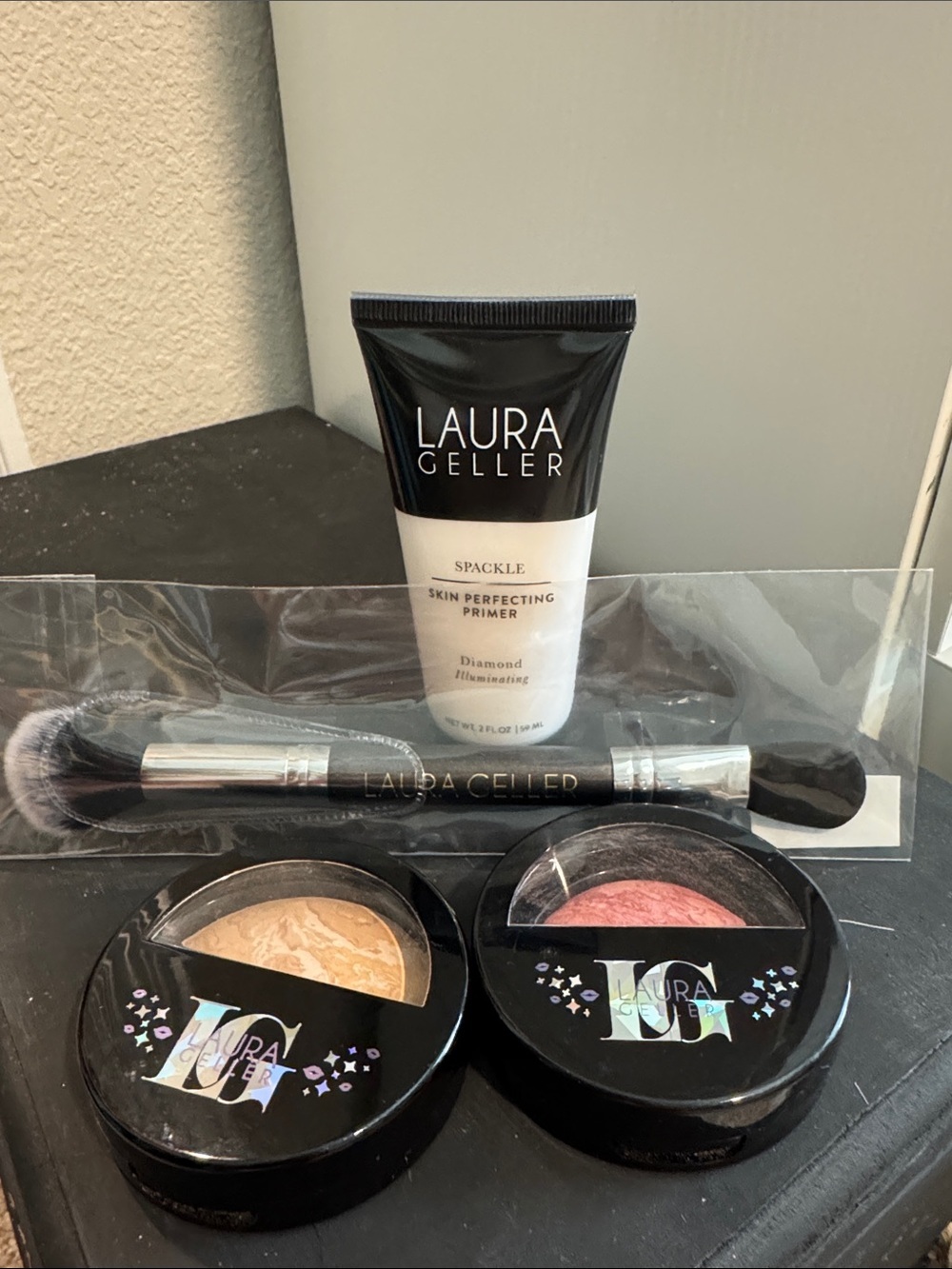 Laura Geller Set- Primer, Blush, Foundation and Brush
